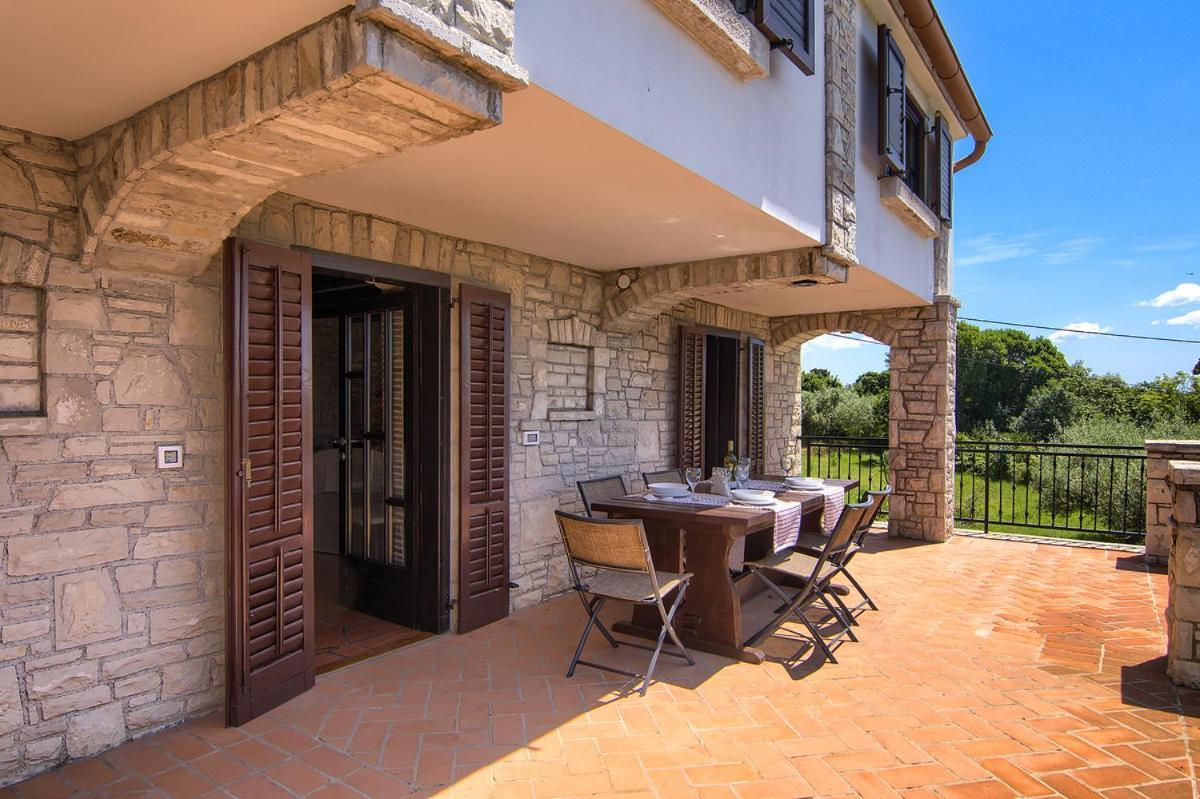 Holiday Home Kukurin Bale Bagian luar foto